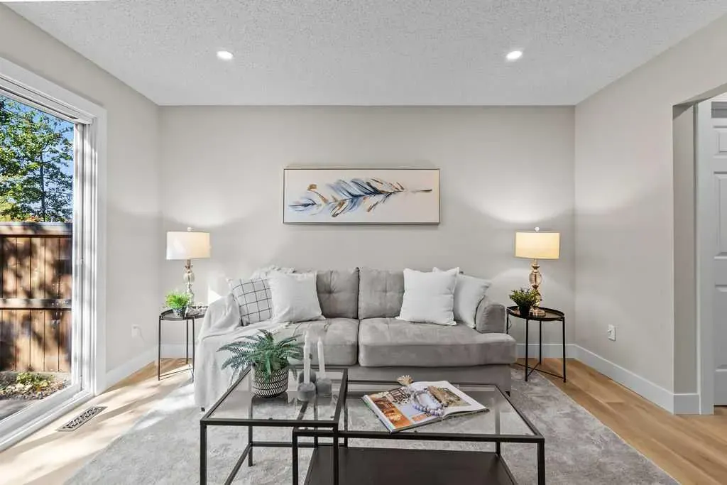 4810 40 Avenue SW, #14