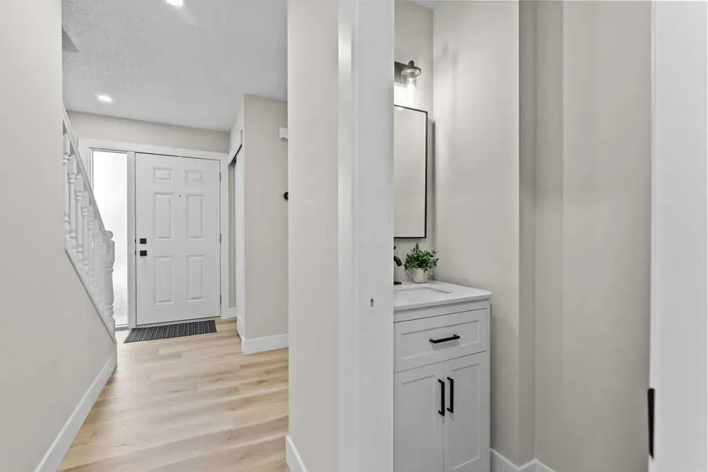 4810 40 Avenue SW, #14