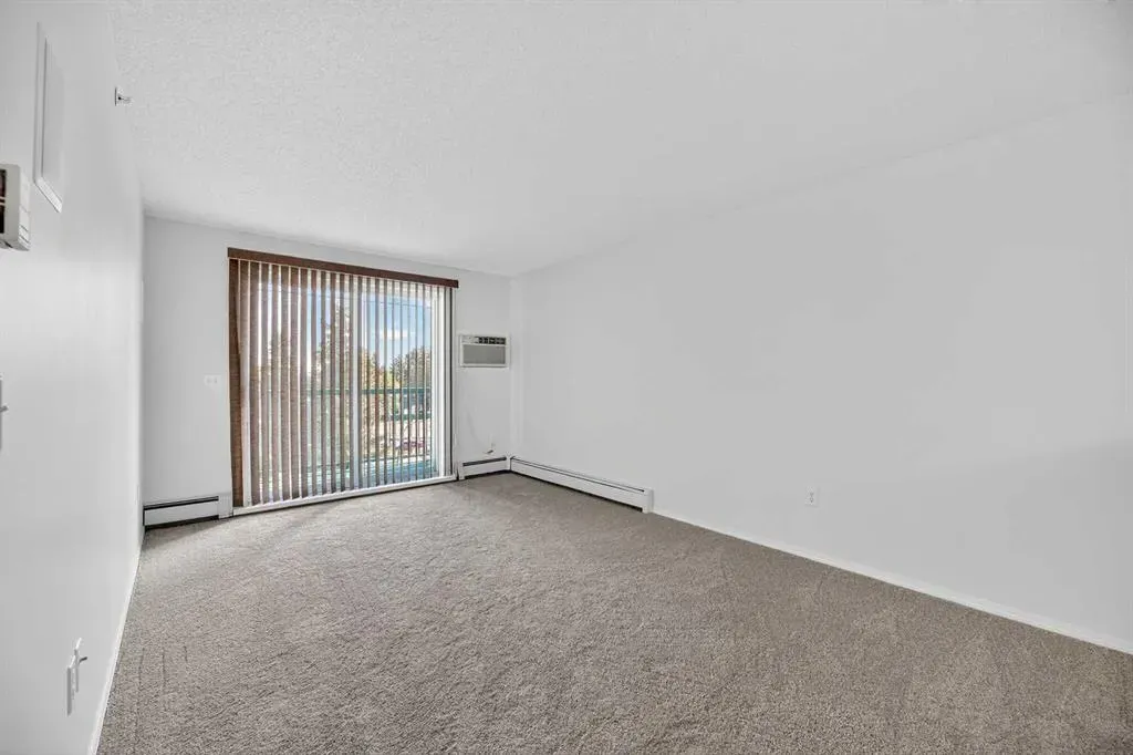 1881 17 Street, #406