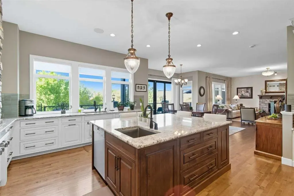 41 Evergreen Mount SW