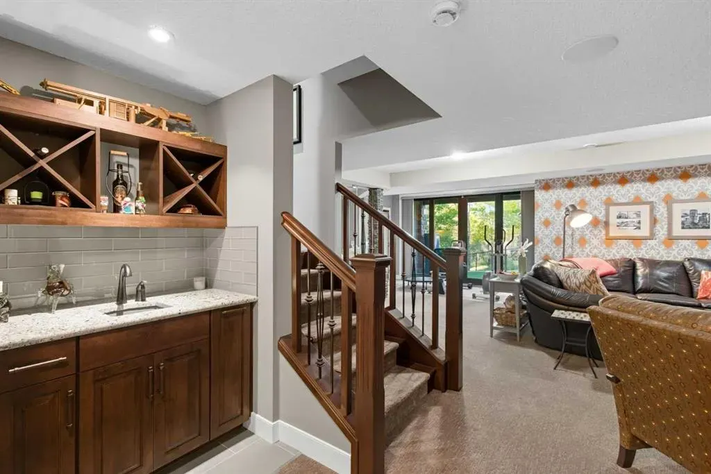 41 Evergreen Mount SW