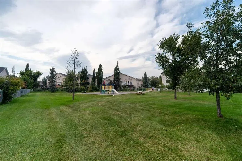 512 Lineham Acres Drive NW