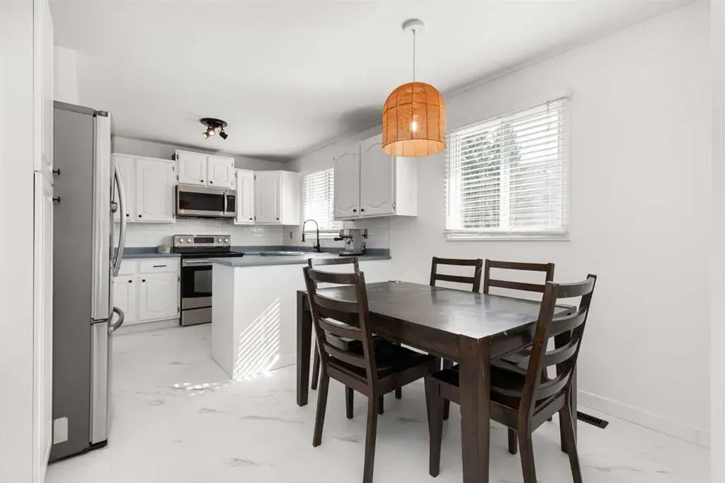 49 Corbitt Way SE