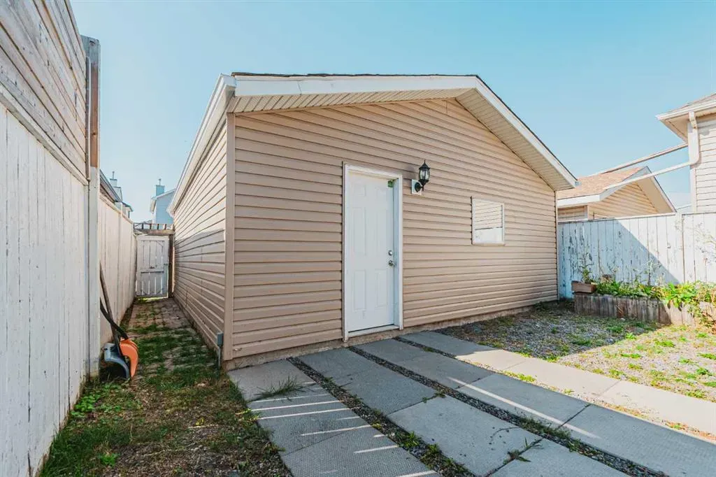 79 SADDLEMONT Way NE
