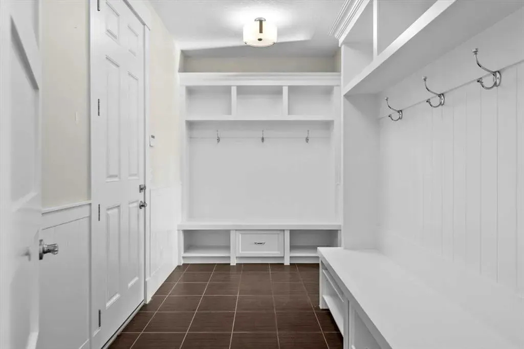 111 Hillside Terrace