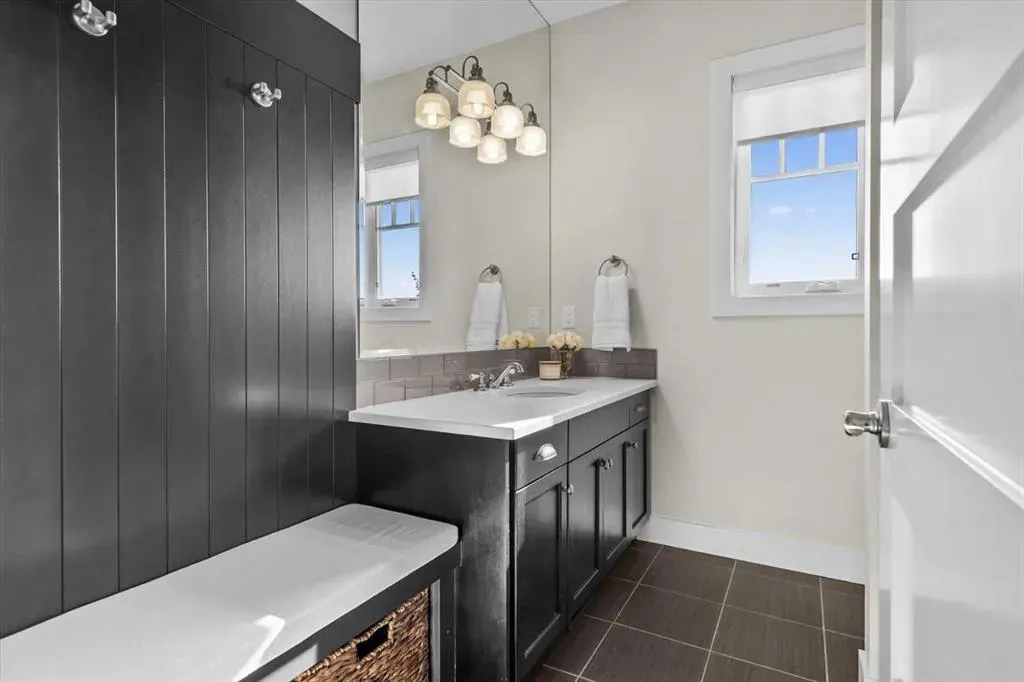 111 Hillside Terrace