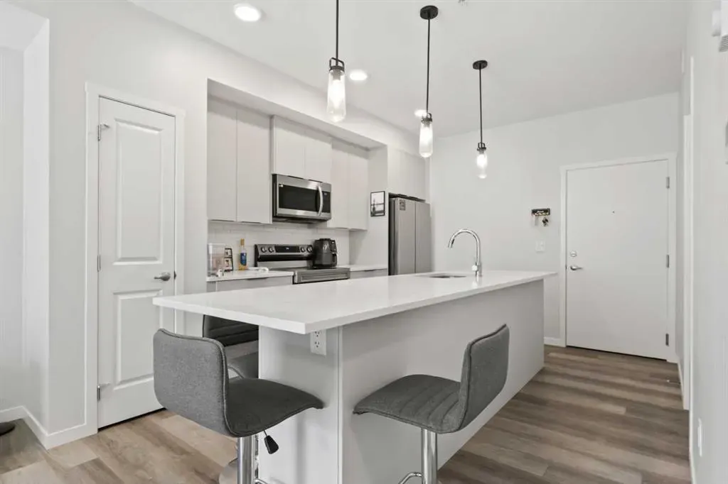 220 Seton Grove SE, #1104