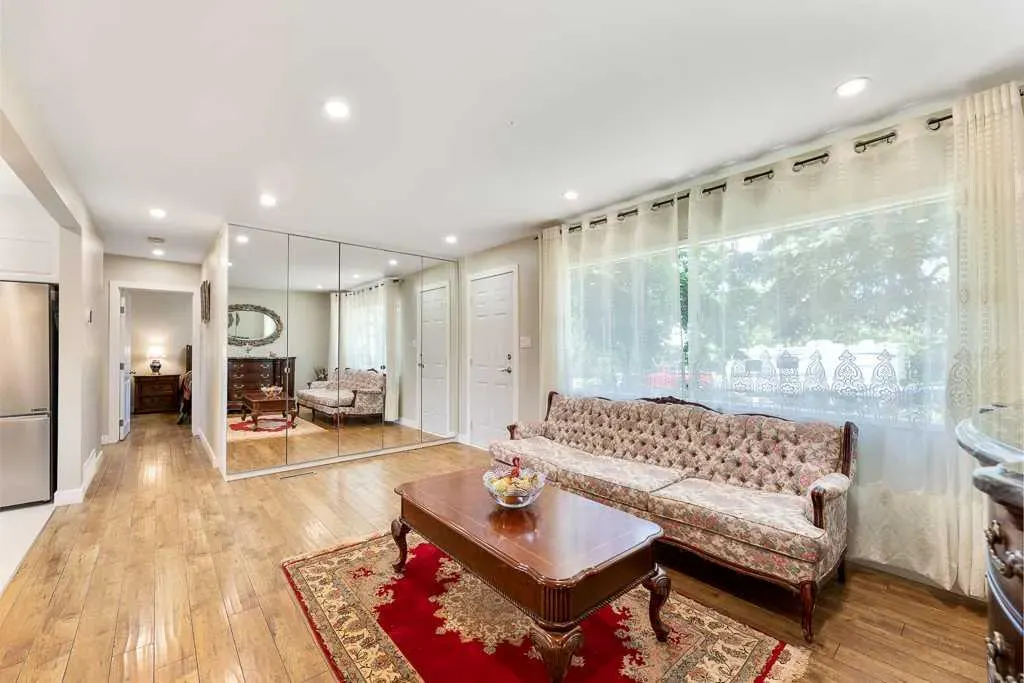 96 Windermere Road SW