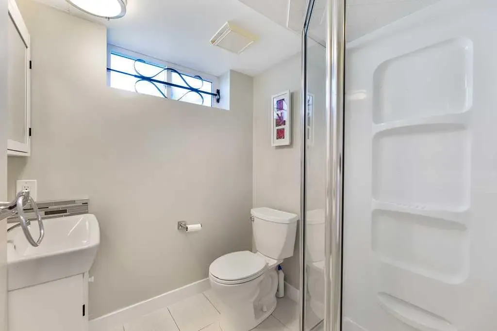 96 Windermere Road SW