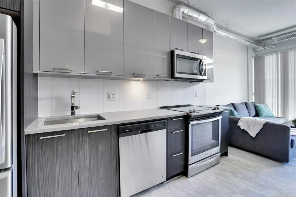 624 8 Avenue SE, #405