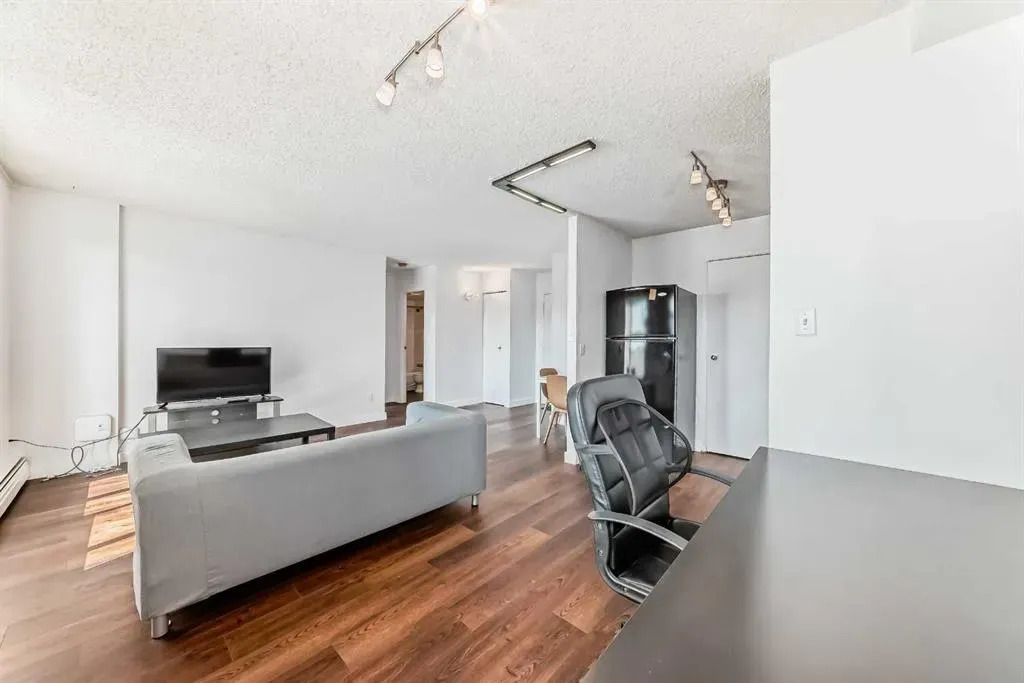 111 14 Avenue SE, #504