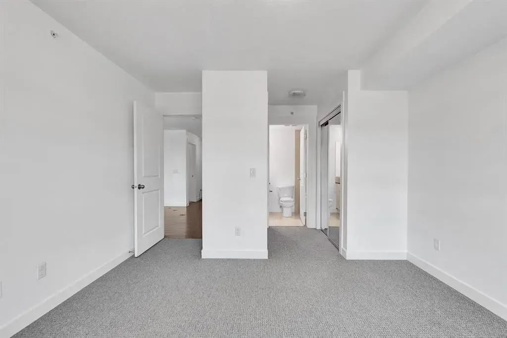 240 Skyview Ranch Road NE, #4407