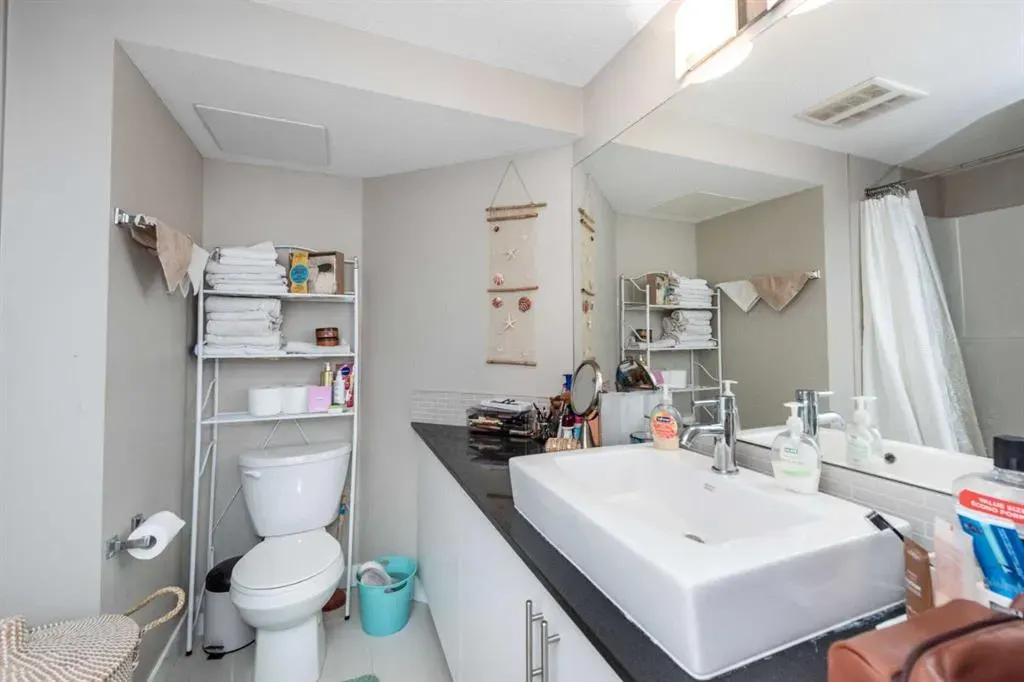 240 SKYVIEW RANC Road NE, #3102