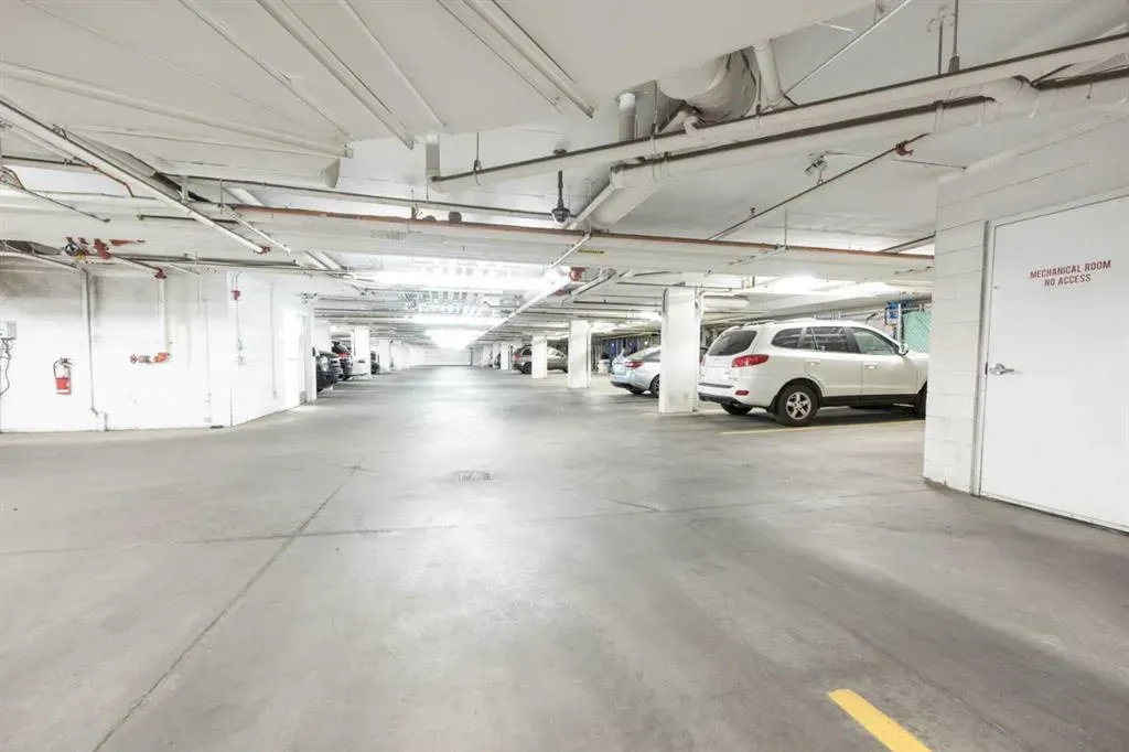 240 SKYVIEW RANC Road NE, #3102