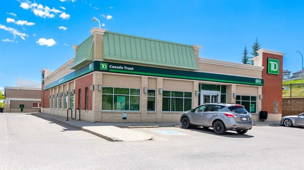 240 SKYVIEW RANC Road NE, #3102