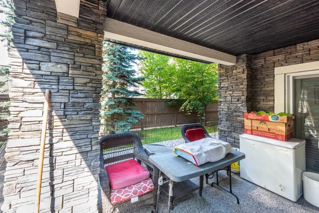 240 SKYVIEW RANC Road NE, #3102