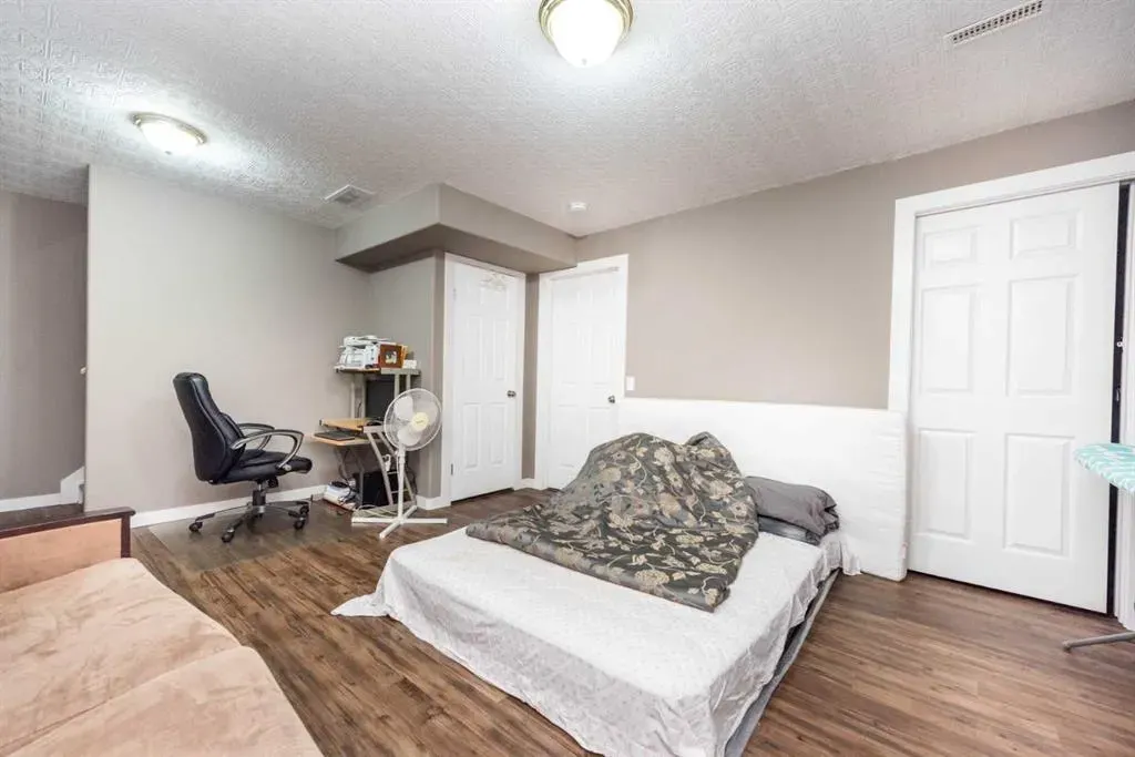 49 Rocky Ridge Heath NW