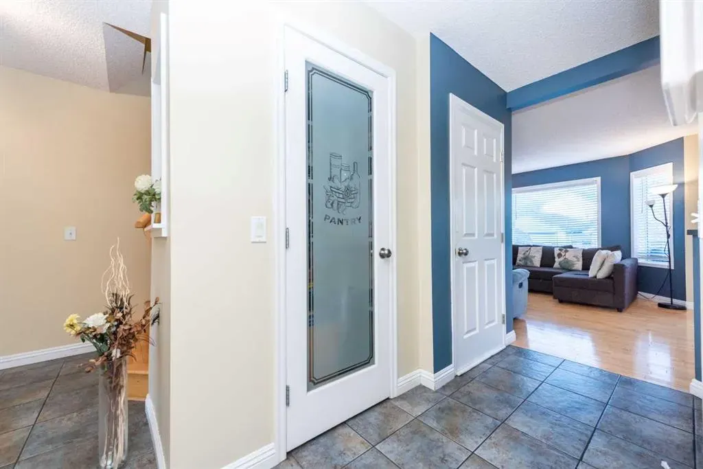 49 Rocky Ridge Heath NW