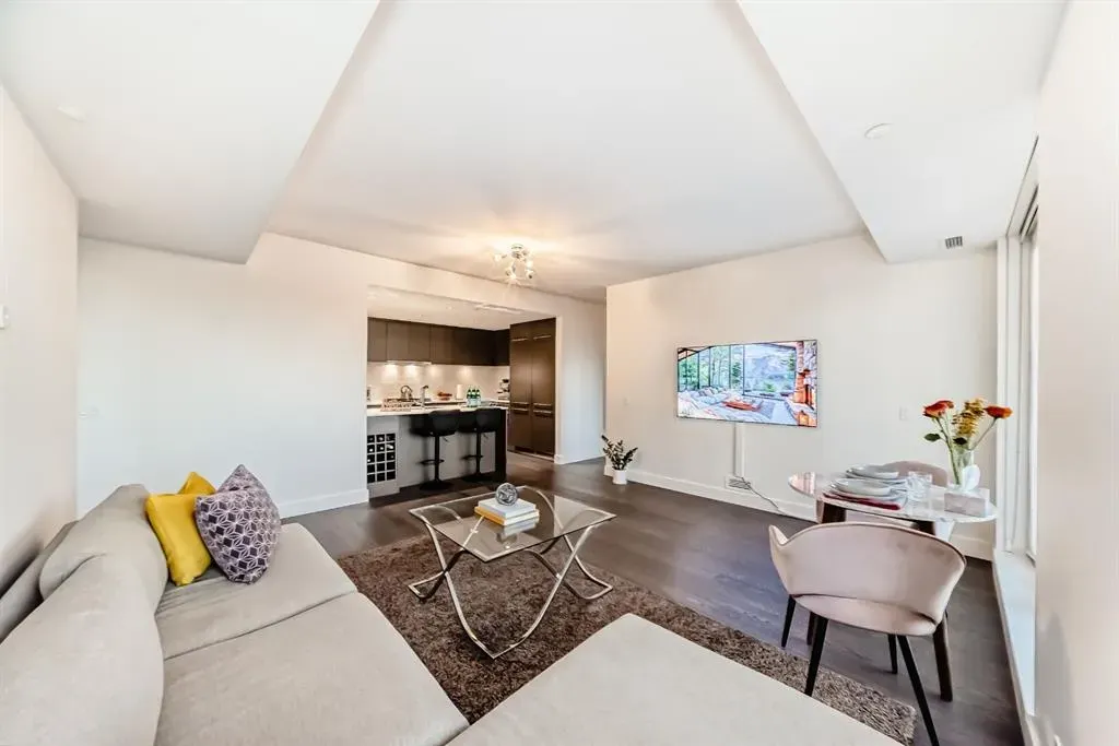 1025 5 Avenue SW, #1004