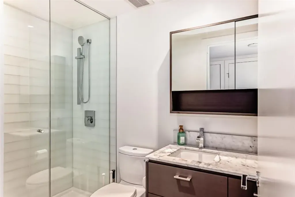 1025 5 Avenue SW, #1004