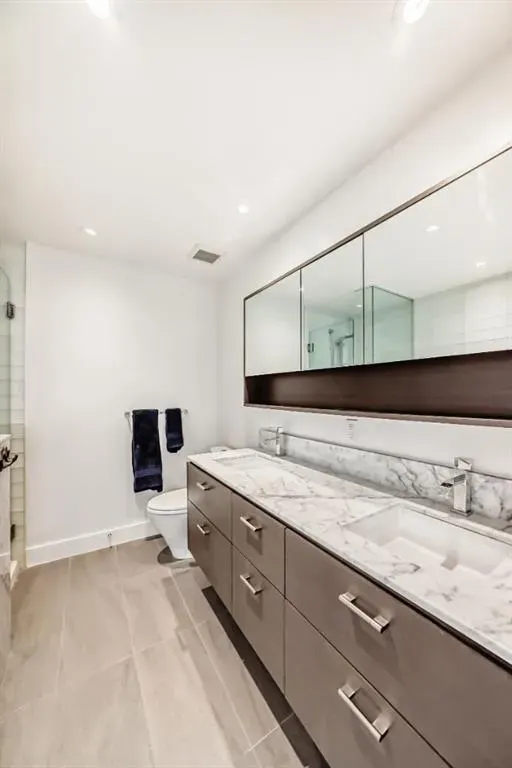 1025 5 Avenue SW, #1004