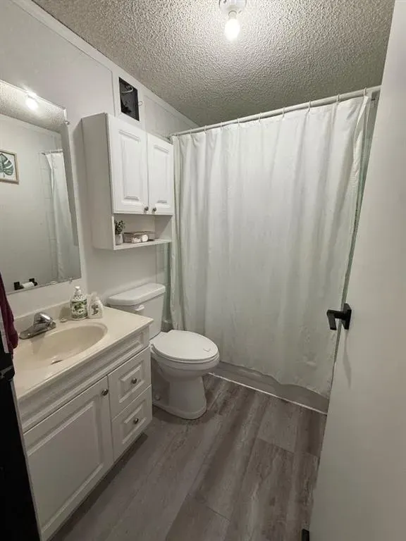 10221 104 Ave