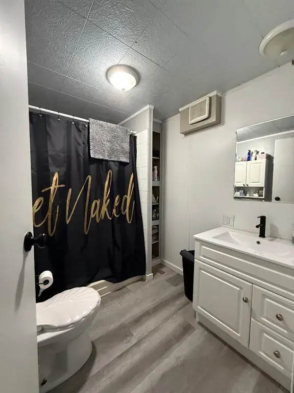 10221 104 Ave