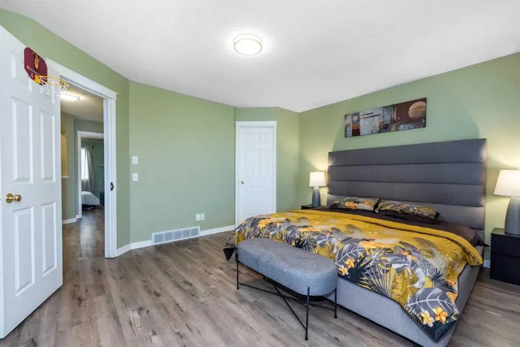 45 River Rock Court SE