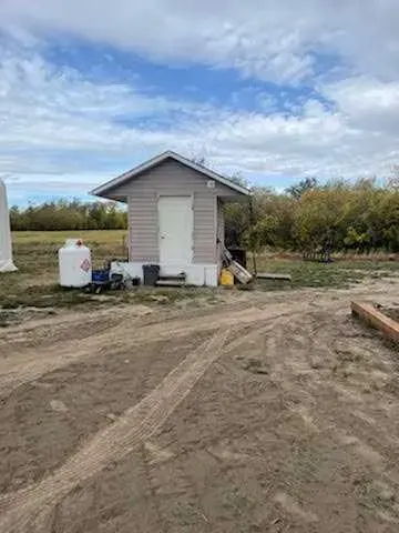 122040 Township Road 734