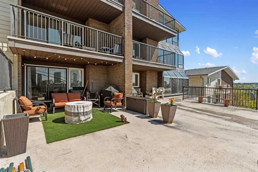 333 2 Avenue NE, #102