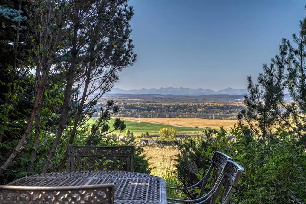 15 Escarpment Park