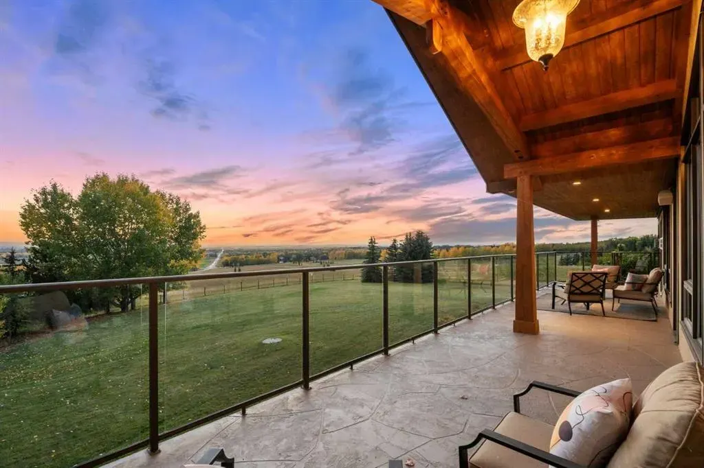 15 Escarpment Park