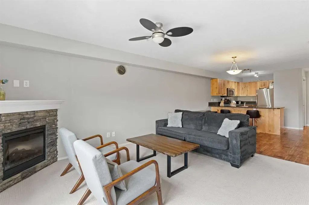 300 Palliser Lane, #315