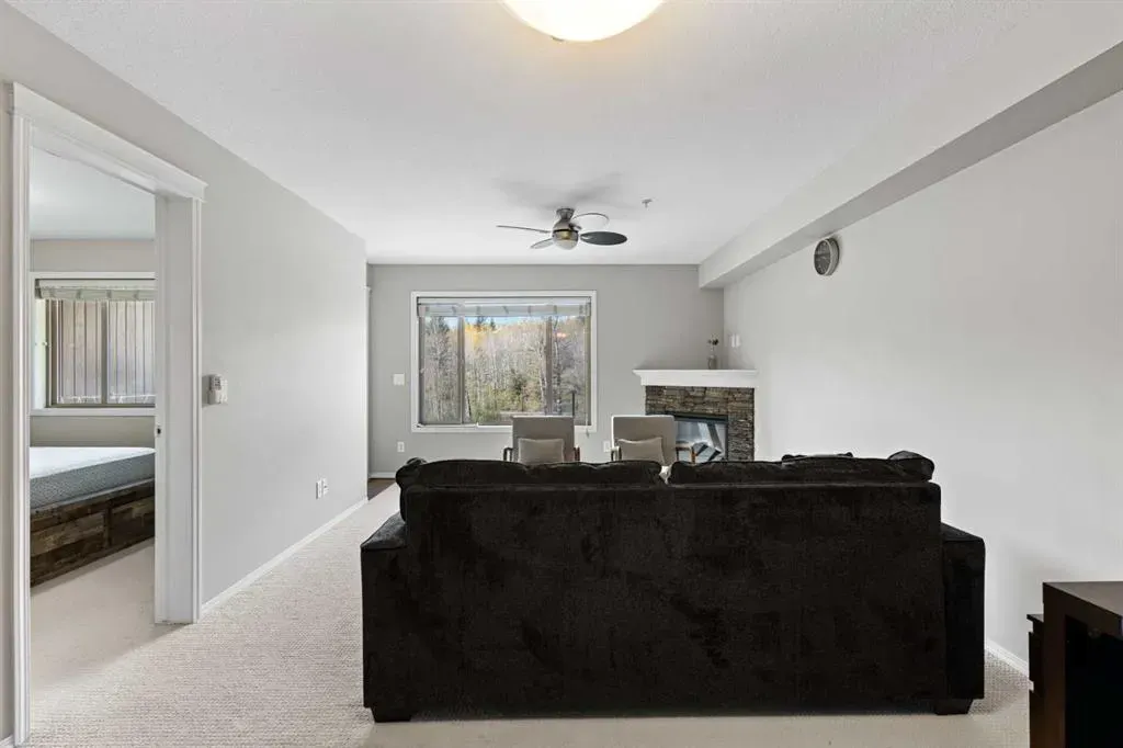 300 Palliser Lane, #315