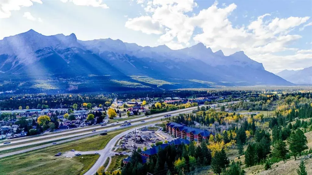 300 Palliser Lane, #315