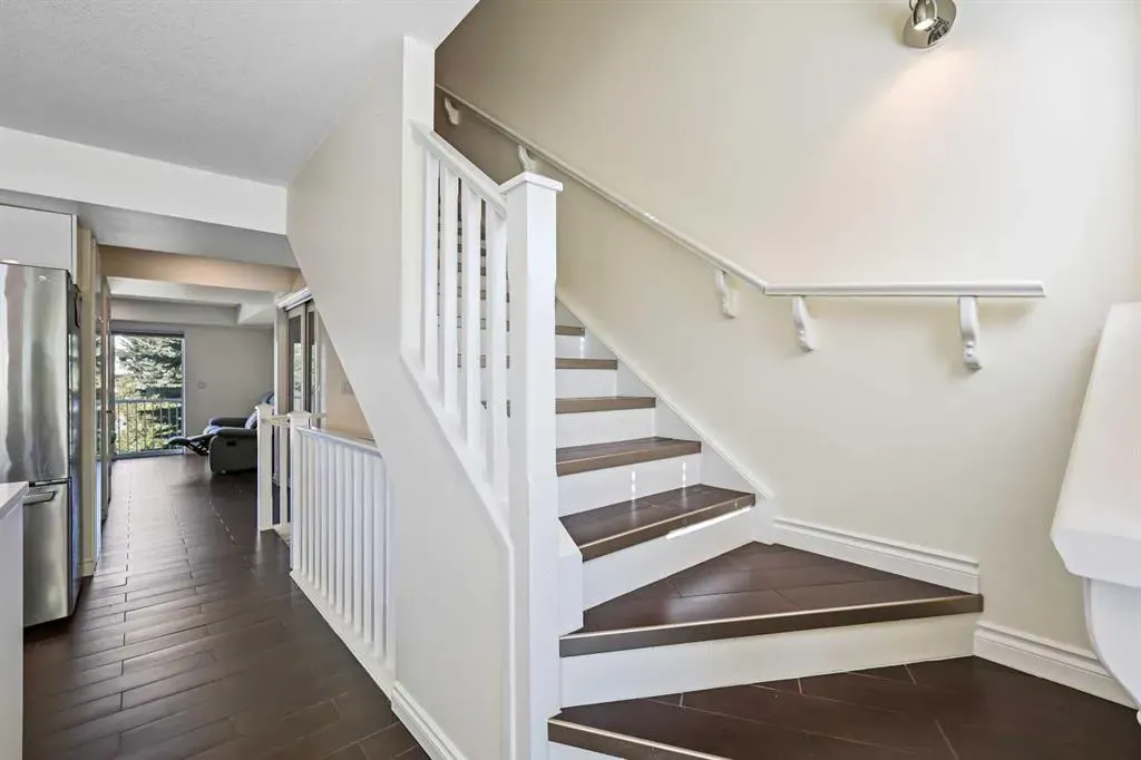 12 Chaparral Ridge Park SE
