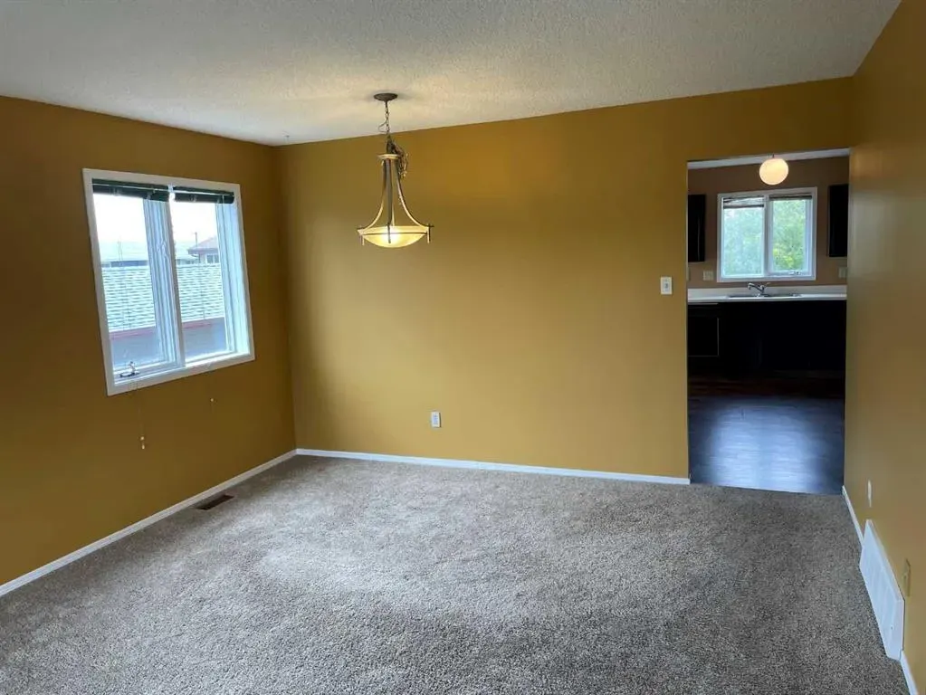 5 Hillside Crescent