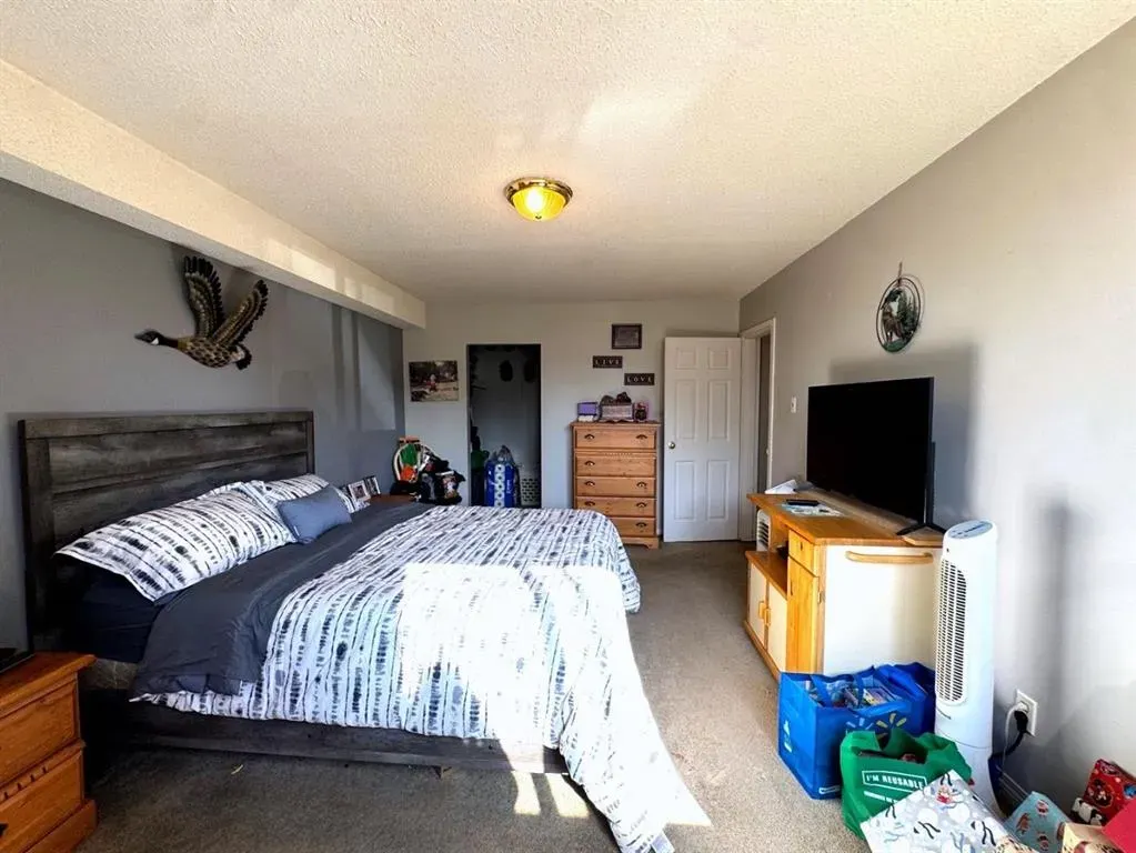 7 Clearwater Crescent, #2