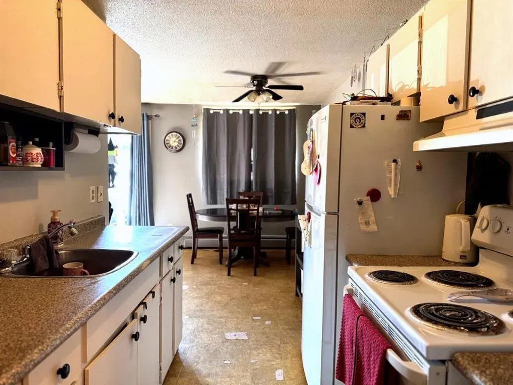 7 Clearwater Crescent, #2