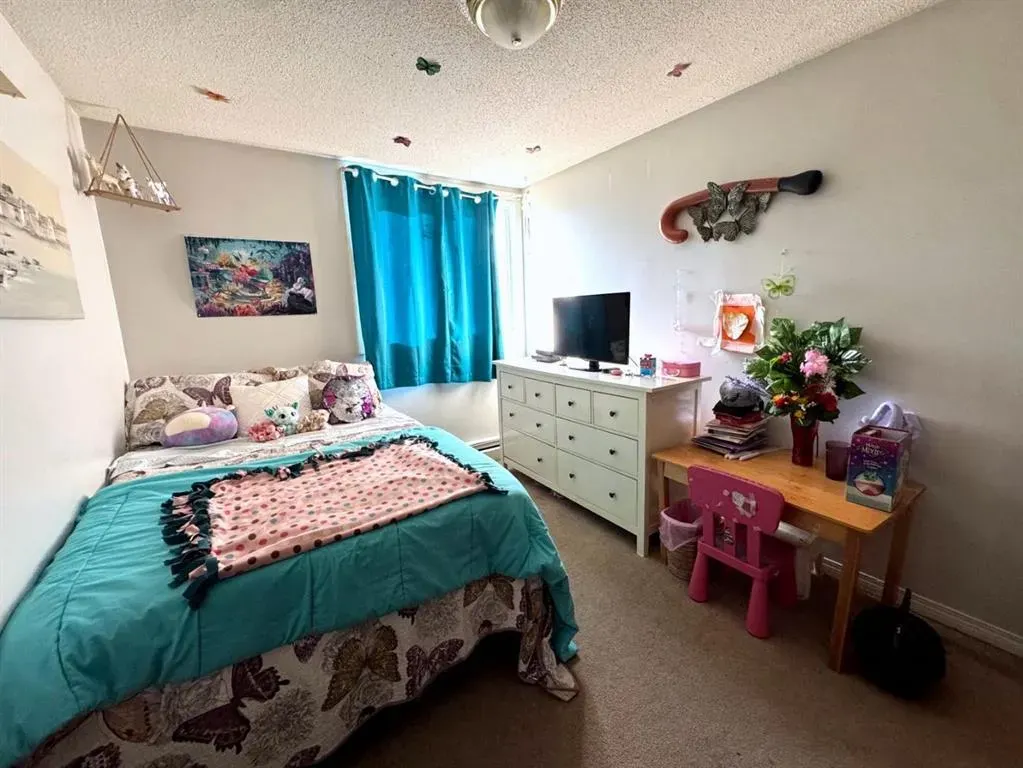 7 Clearwater Crescent, #2