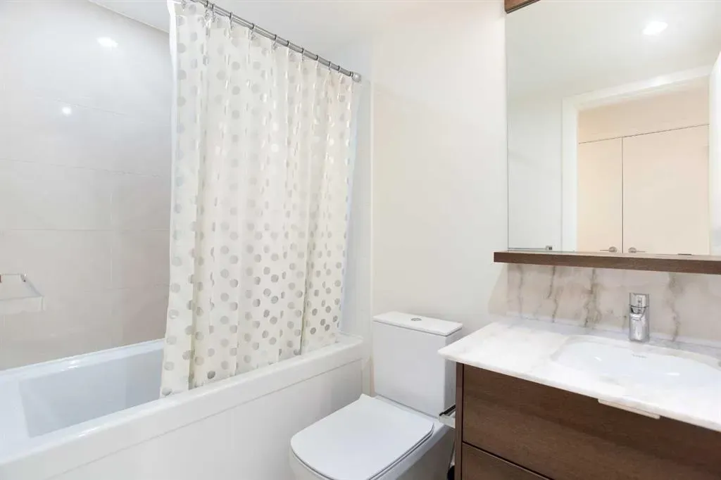 138 Waterfront Court SW, #311