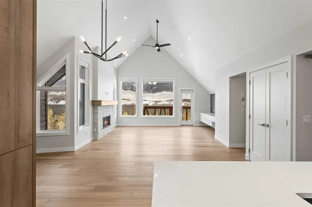 209 Stewart Creek Rise, #201J