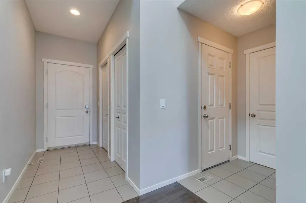 467 Mahogany Terrace SE