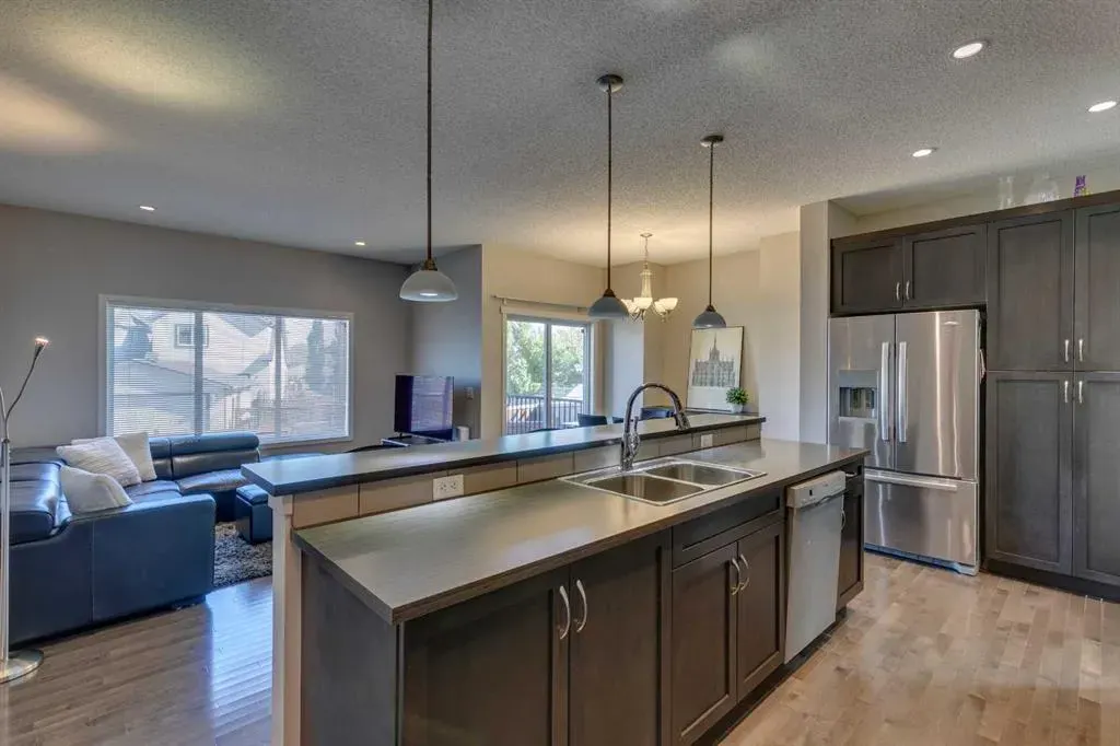 467 Mahogany Terrace SE