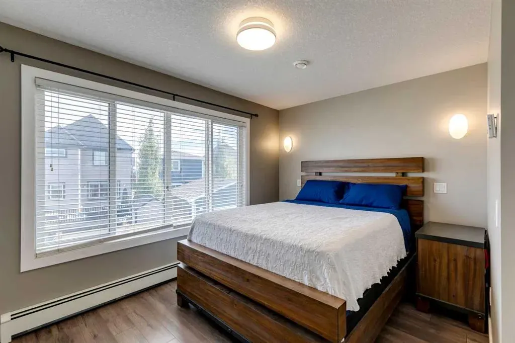 123 Marquis Green SE
