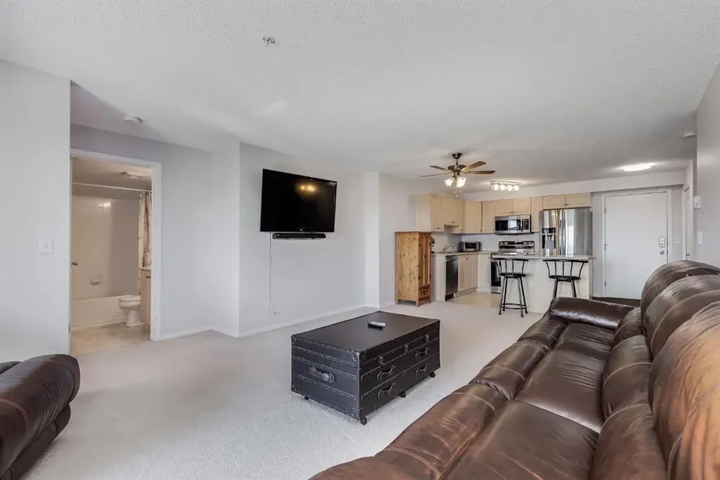 304 Mackenzie SW, #7308