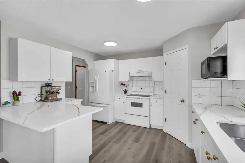 18562 Chaparral Manor SE