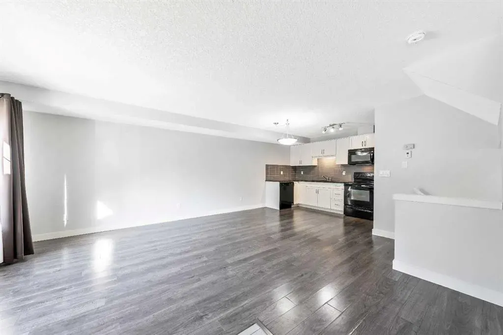 250 Sage Valley Road NW, #902