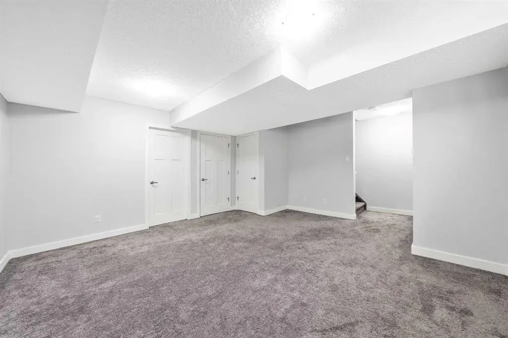 250 Sage Valley Road NW, #902