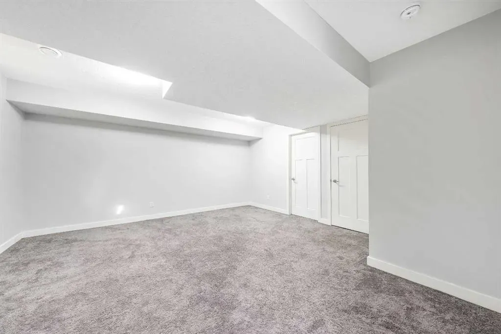 250 Sage Valley Road NW, #902